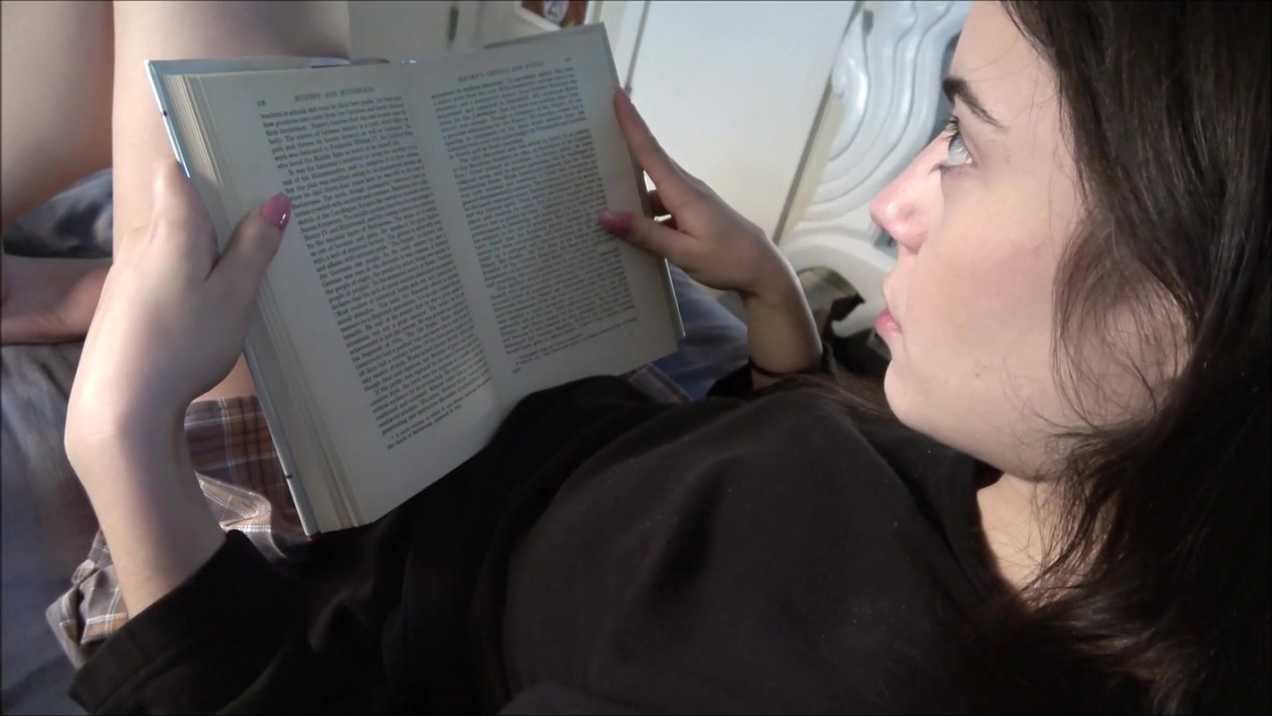 Kylie Quinn Bookworm