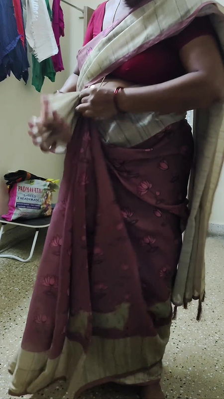 Aunty Enjoyed with Delivery Boy