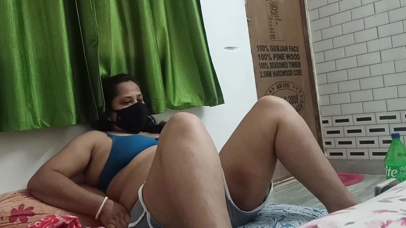 Camera Caught My Wife Making Sex Video Calls with Her Boyfriend and Cheating on Me