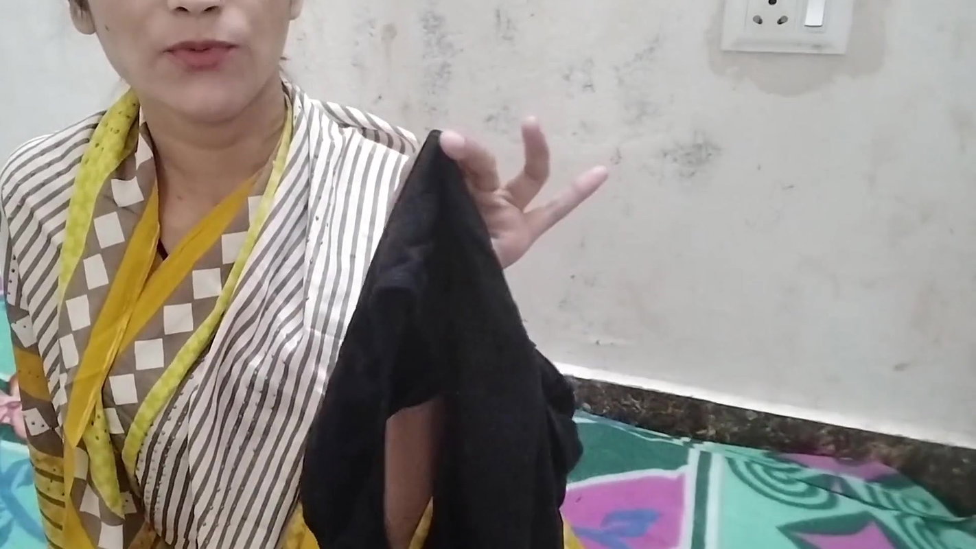 Aunty ko night me nanga kar jabar dasti pela