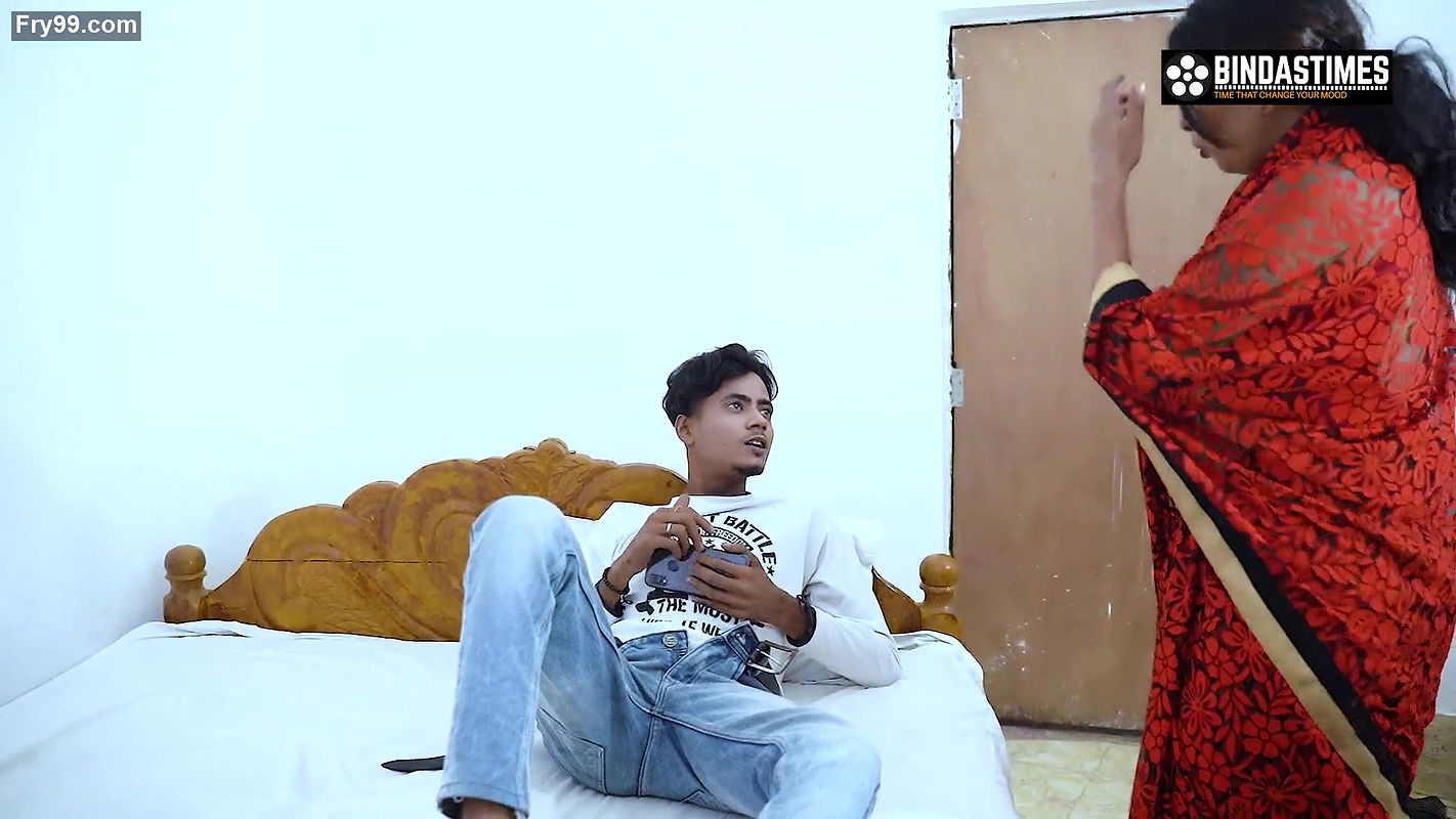 My Indian Sexy Hot Step Mother wants My Biggest Dick and teach me How to Fuck ( Hindi Audio )