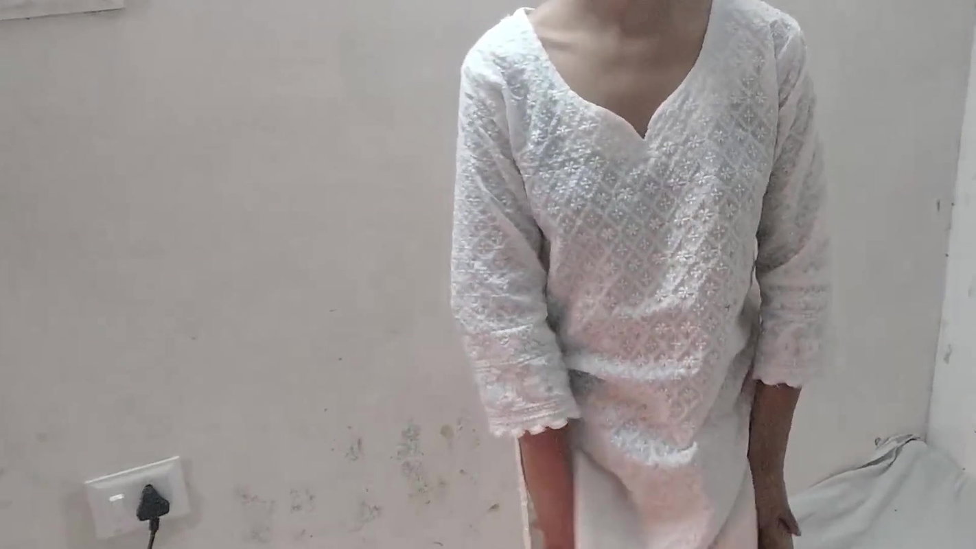 Bhabhi ko paise dekar jabar dasti pel diya