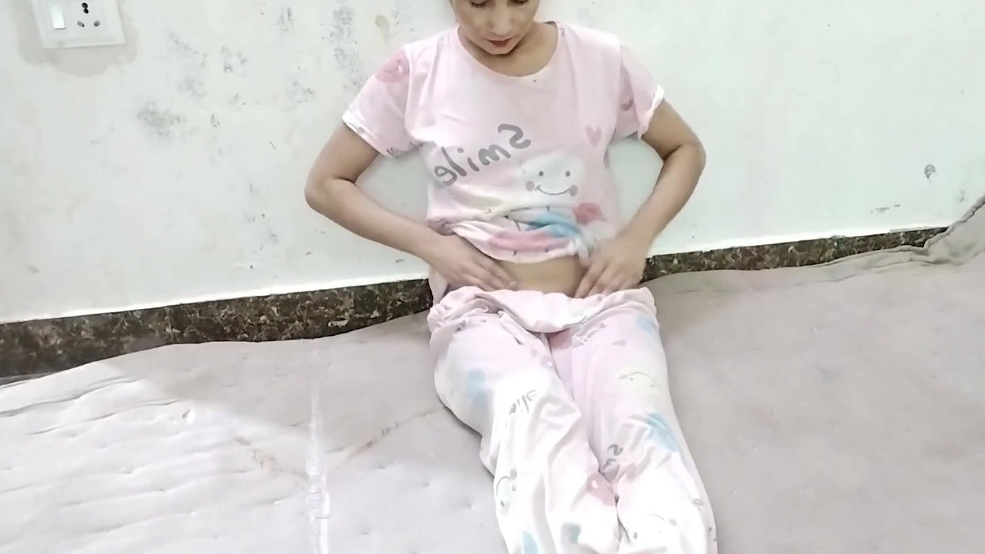 Chachi ko chod kar bur faad diya