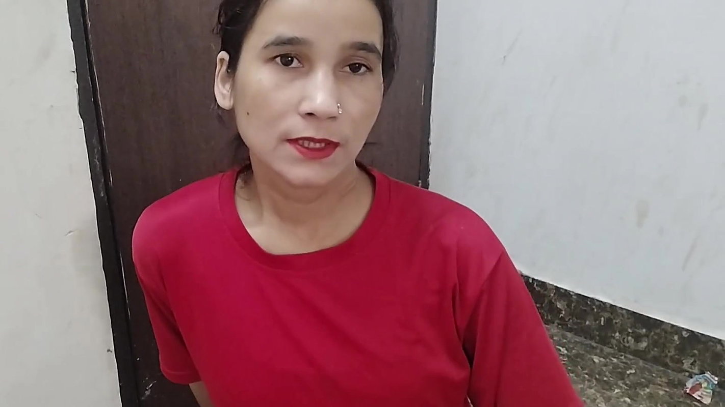 Chachi ko paise dekar hotel me jabar dasti pela