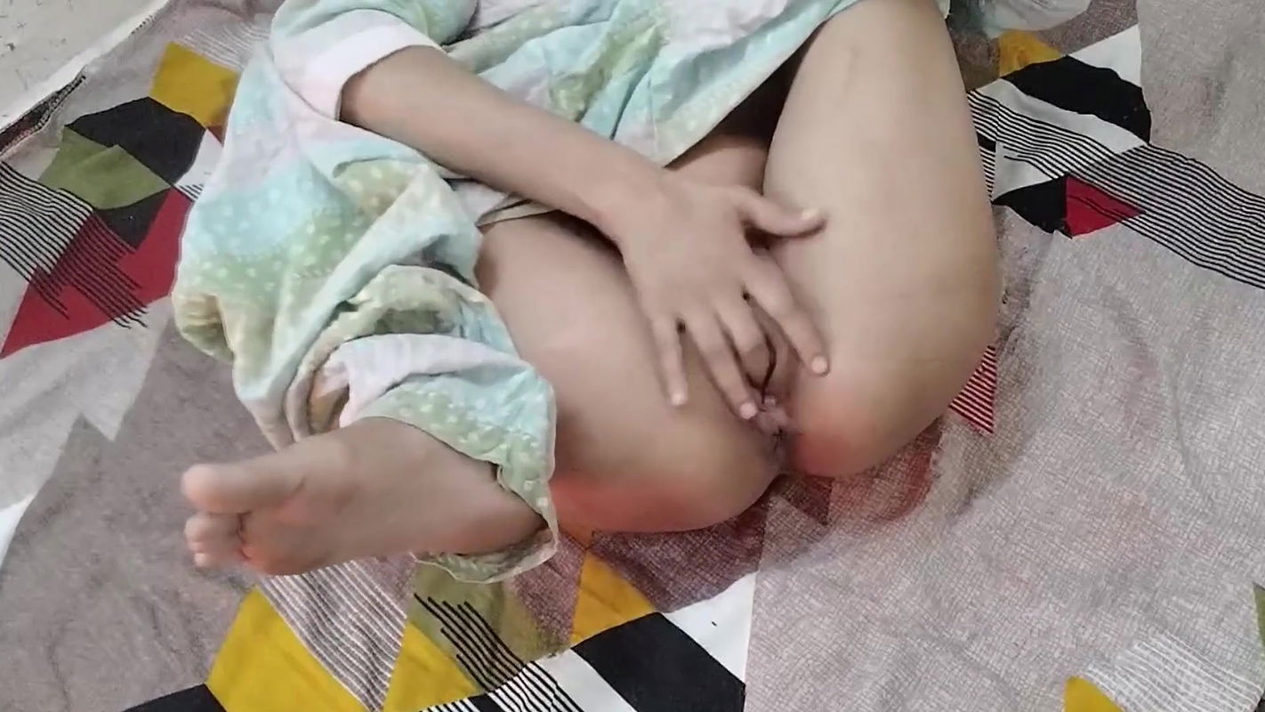 Desi gaao ki larki ko paise dekar jabar dasti pela