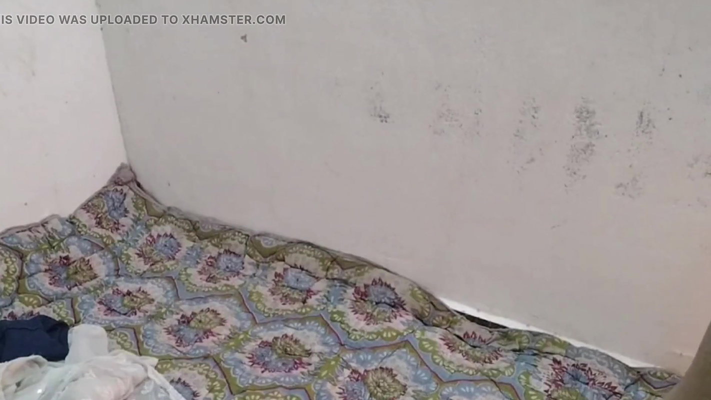 Desi step sister ko nanga kar pel diya