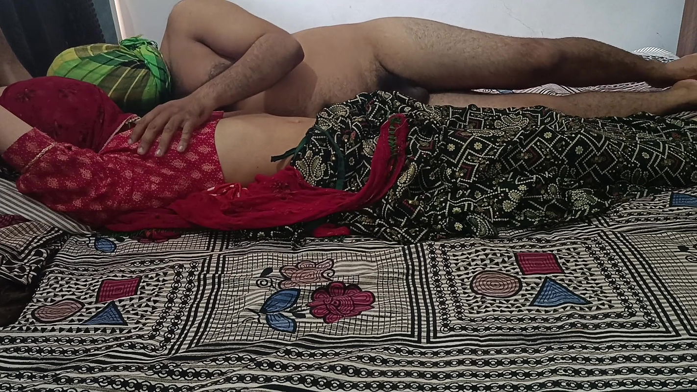 Desi village girl’s tight pussy outdoor xxx video, desi village hot girl sex video