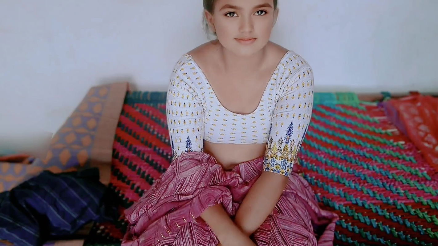 Devar Bhabhi fucking when bhabhi alone at home, desi bhabhi teching her inocent devar hindi audio