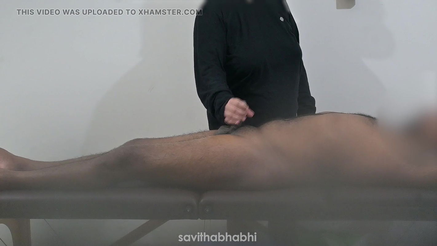 Hanndjob in spa caught in camera