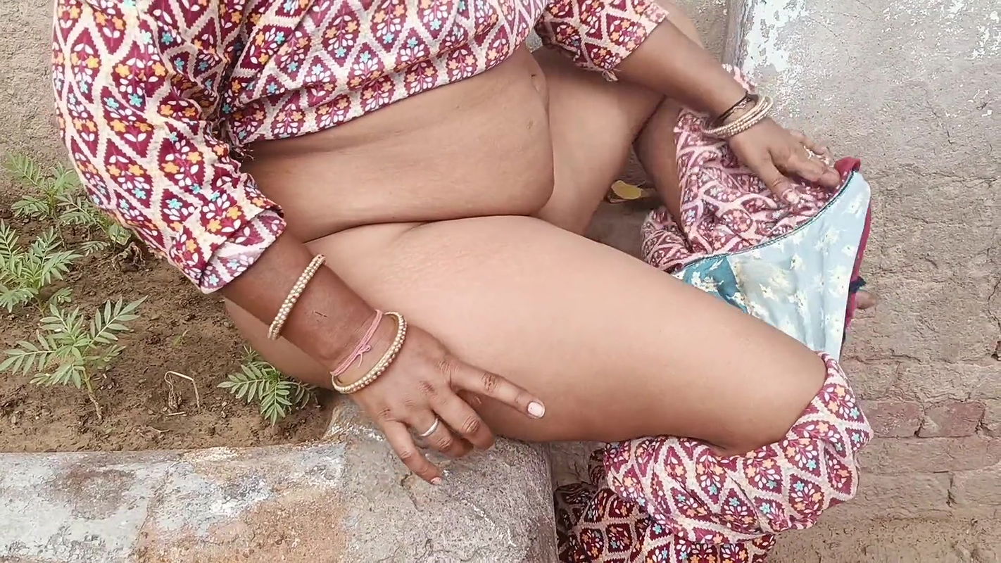 Hot Indian Desi Masseuse Love Massage – Full Satisfying Sensual Massage and Deep Romance