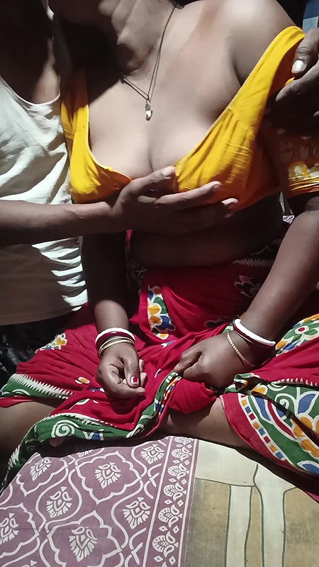 Indian Bhabhi ji’s romance