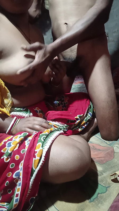 Indian Bhabhi ji’s romance