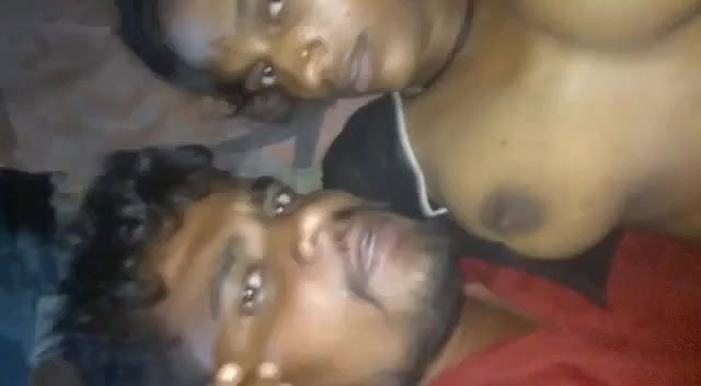 Bhabhi boobs sucking