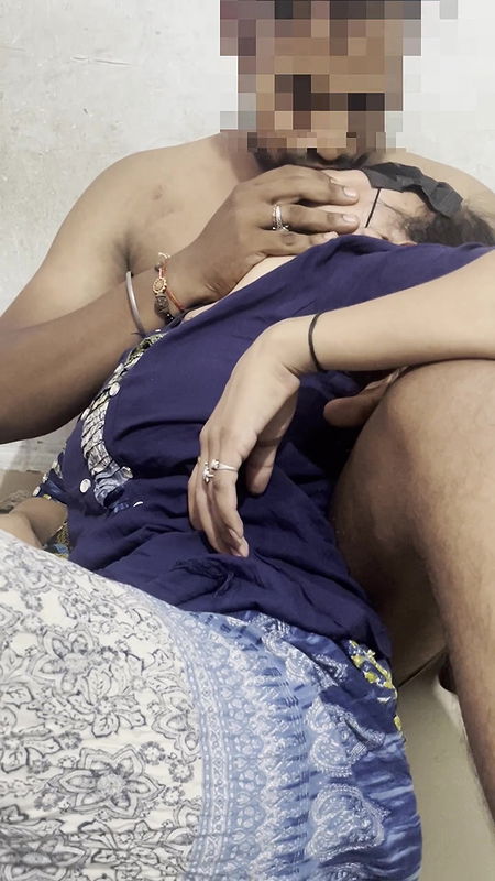 Kissing to removal clothes Cute Big Boobs of Divya