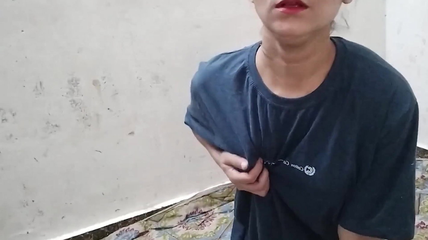 Little step sister ki bur dekh kar mera man paani ho gya