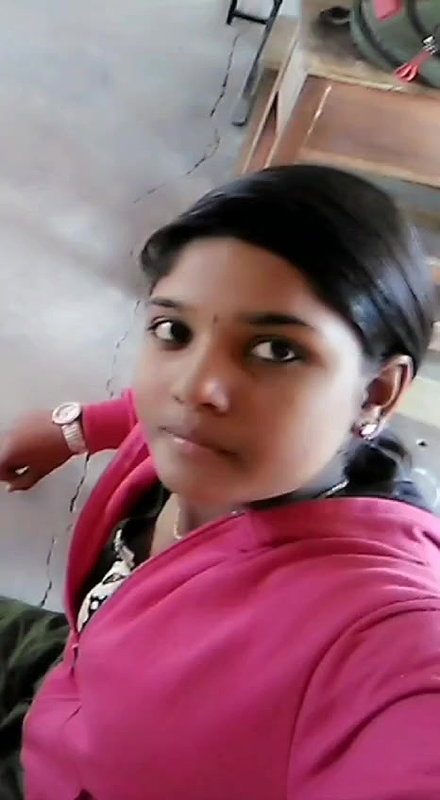 Cute Desi Girl Showing