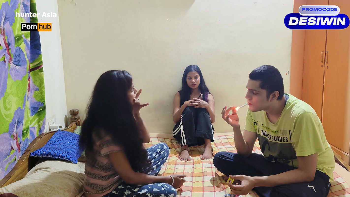 Food Delivery Guy Gets Lucky By Fucking Two Pussies