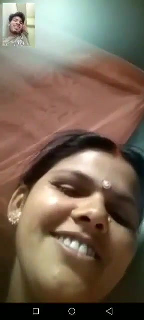 Bhabhi Shows Pussy On VC