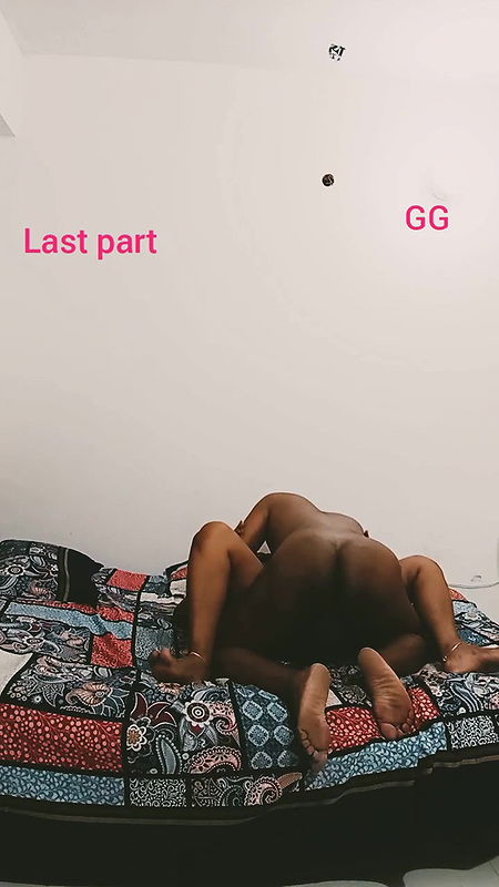 Big Ass Lets Debor Fucks Her Holes -girlgroup