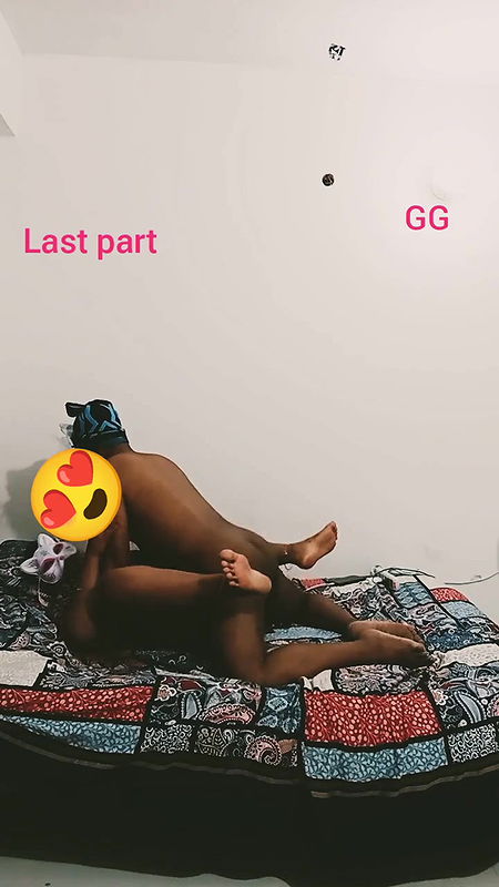 Big Ass Lets Debor Fucks Her Holes -girlgroup