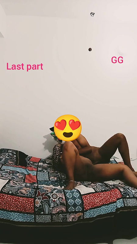 Big Ass Lets Debor Fucks Her Holes -girlgroup