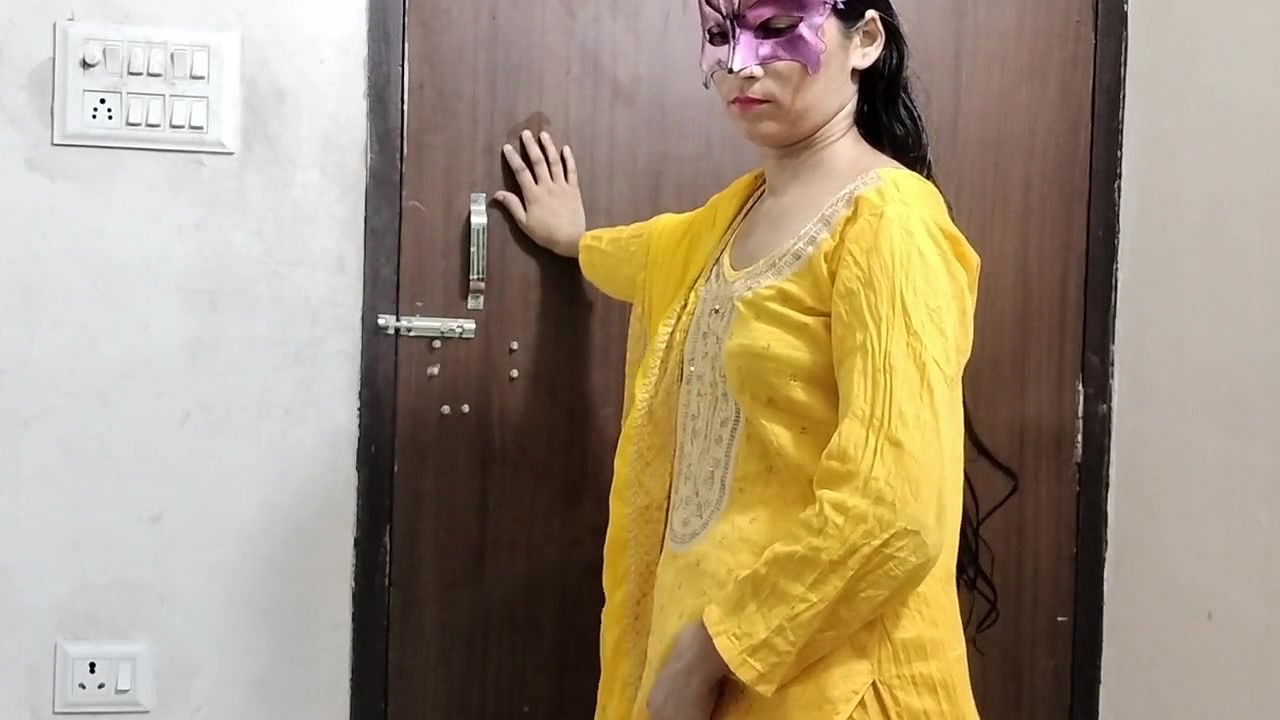 Muslim girlfriend ko paise dekar ghar bula kar choda