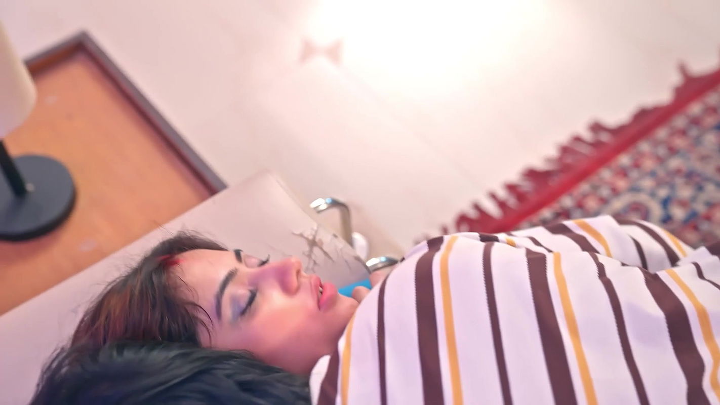 Sapna Bhabhi (2025) UNRATED HDRip Namasteyflix Short Film