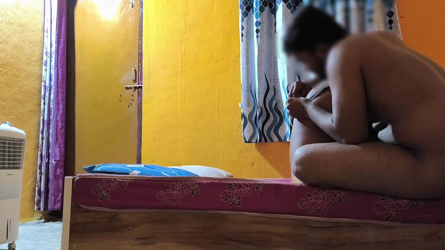 Indian Bhabhi Couples full night Sex – fast time coming hotel room and enjoy a lot of sex movies