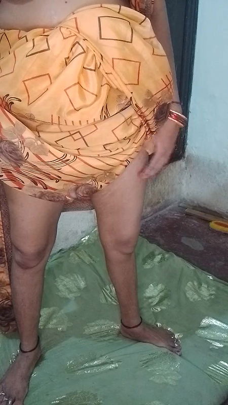 Colony’s new sister-in-law crackers yellow