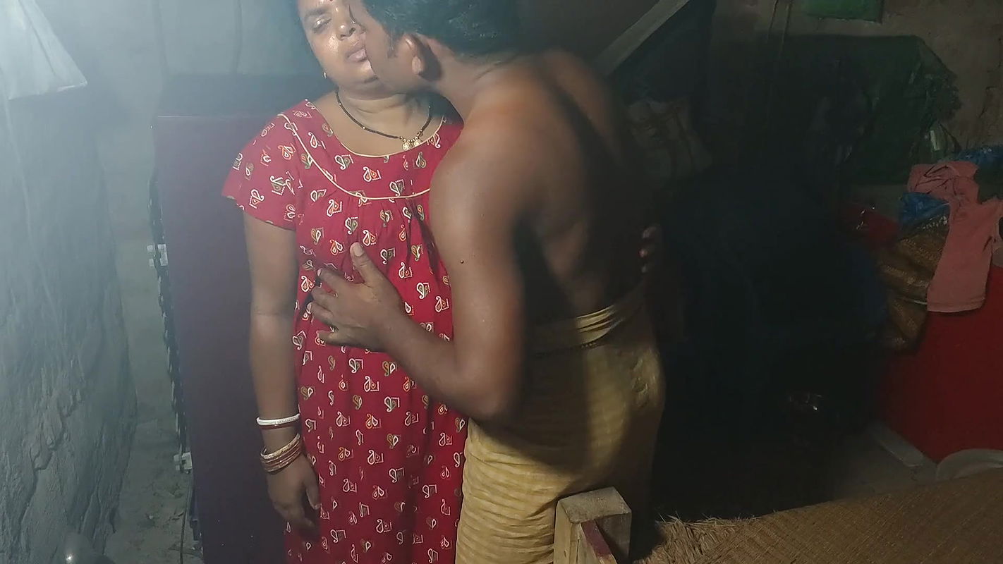 Indian Bengali aunty enjoyed leaving naked
