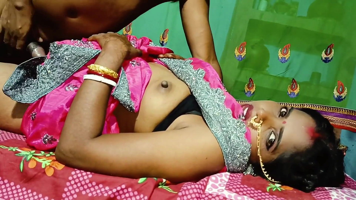 Indian Village Husband N Wife Nude First Night Sex Blowjob Her Nice Face Desi Wife