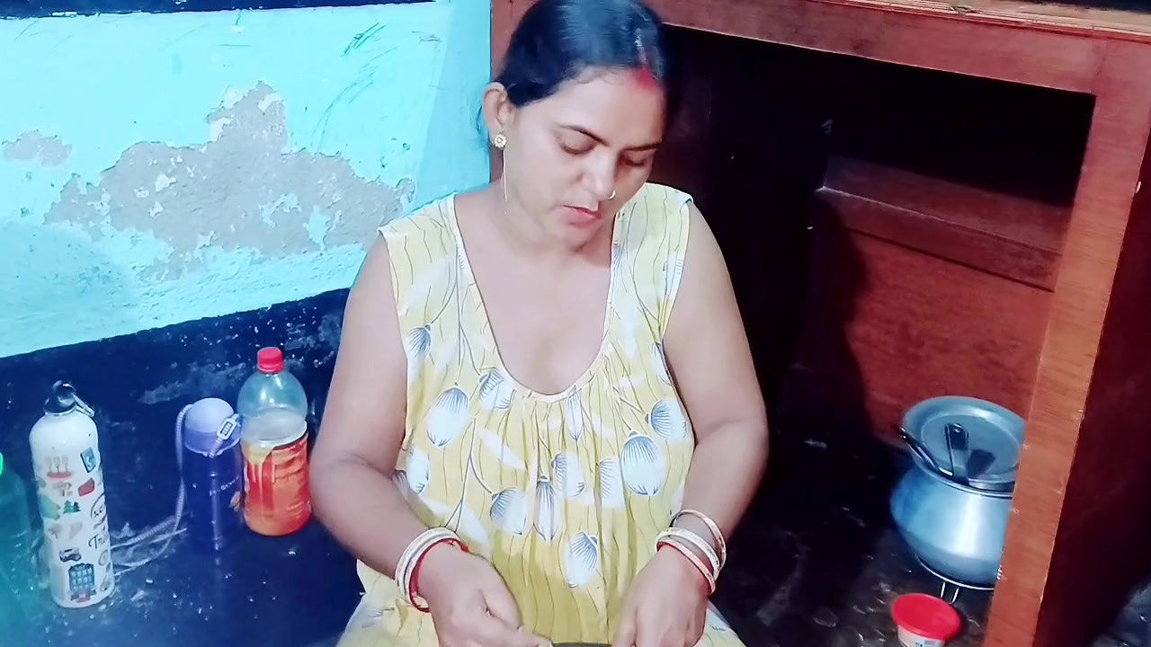 Viral Beautiful Maid first Interview Sex! Indian Sex