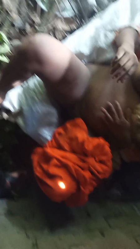 Desi Bhabhi Cooking Turned Into a Hot Surprise!