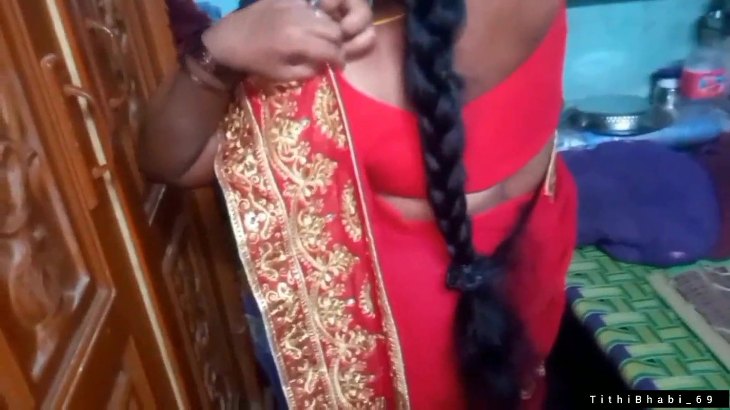 Desi Bhabi Changing Her Red Shari