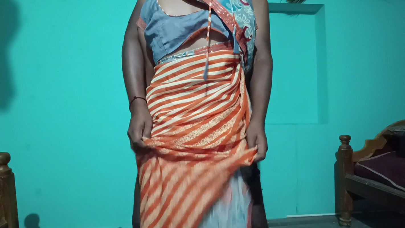 Indian desi unsatisfied girl gets fucking her ex boyfriend