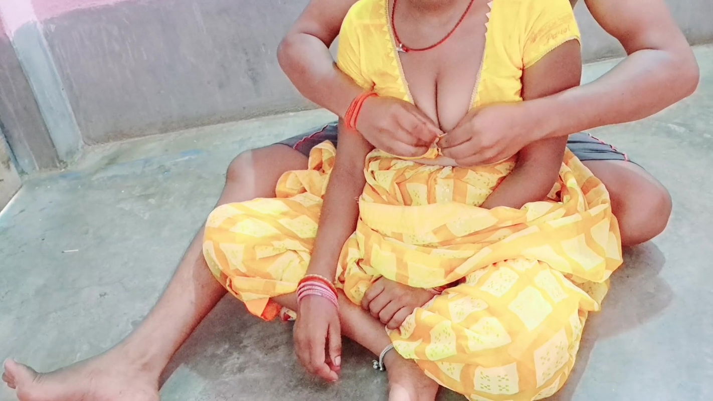 Big Boobs Desi Stepmom Fucked Hard by Her Stepson in the hot night