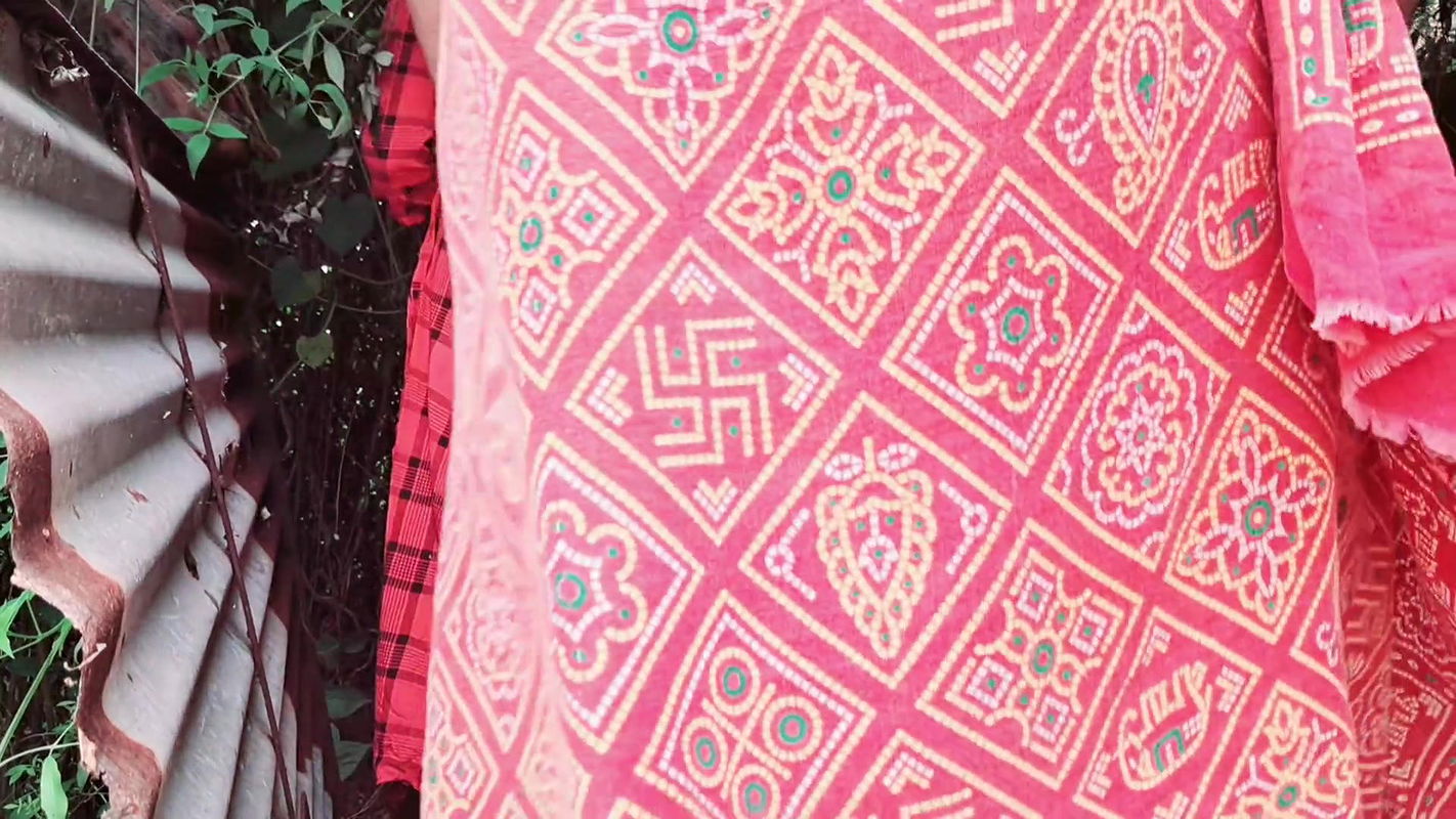 Best Indian Bangali Village bhabhi fucking outdoor forest by devar