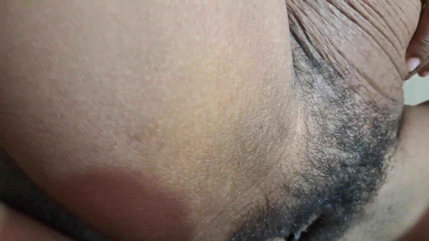 Bhabhi ko KitKat Choklate Kila kar chod dala