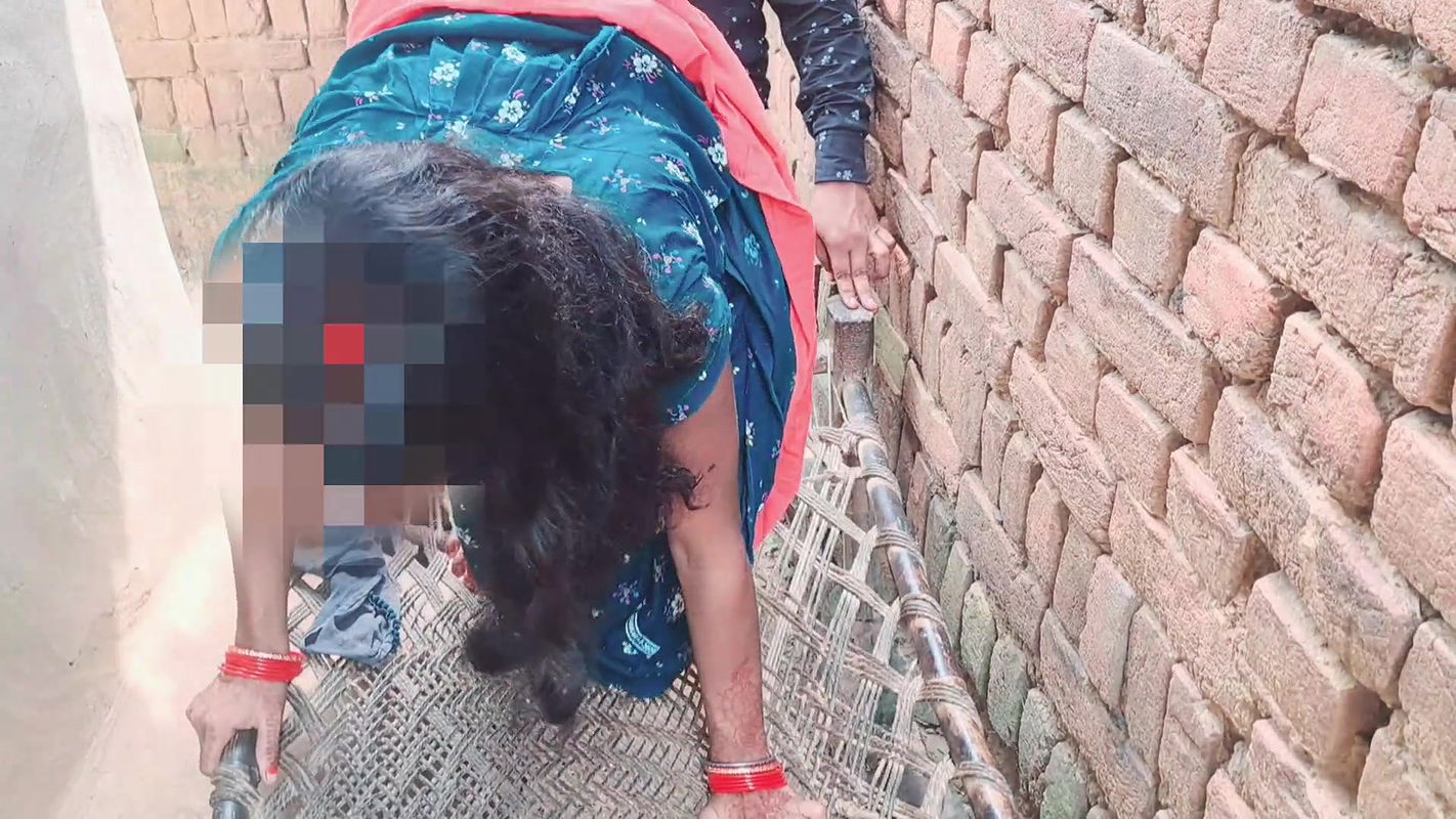 Indian slut outdoor in gets pussy fuck by young boyfriend
