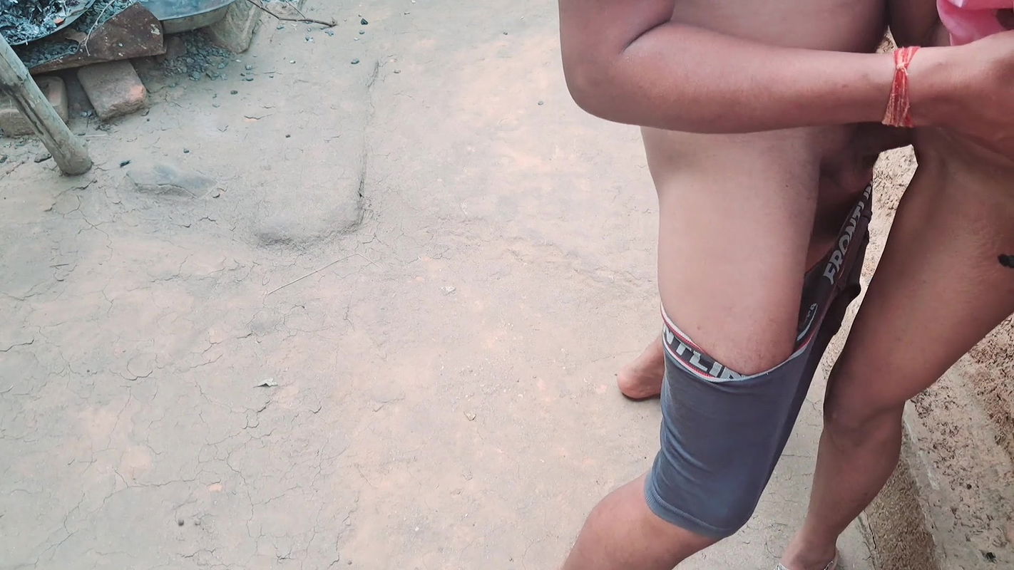 Desi Beautiful Girlfriend Gets Fucked Hard in Morning