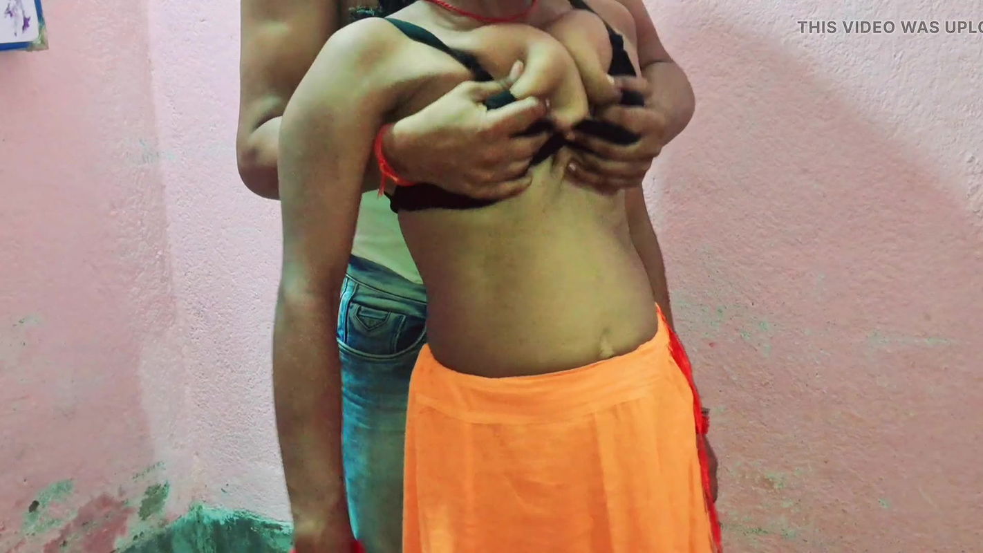 Beautiful wifi fucking with out condom Delivery Boys