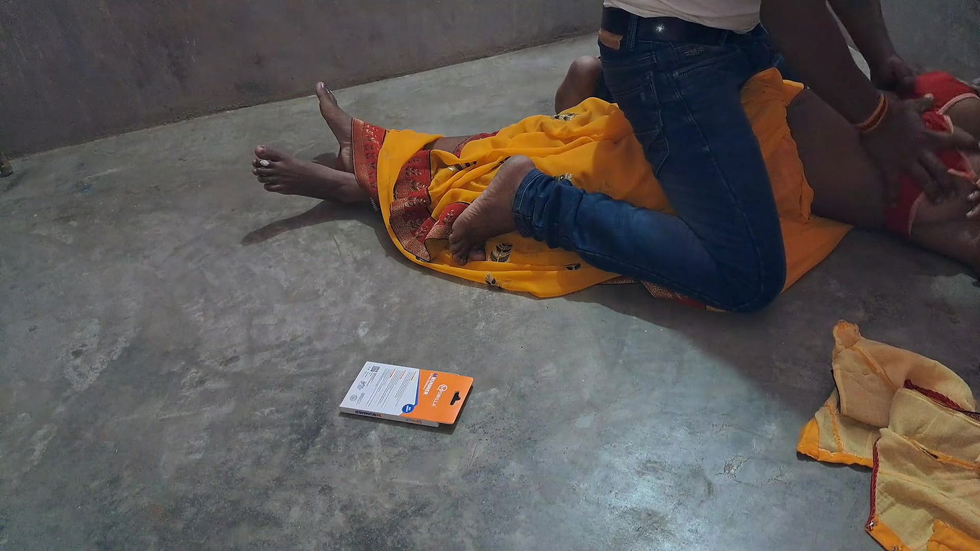 Haladi ki raat ko pholkumari ko sasural me home wala devar ji ne apni hone wala bhabhi ka maza liya