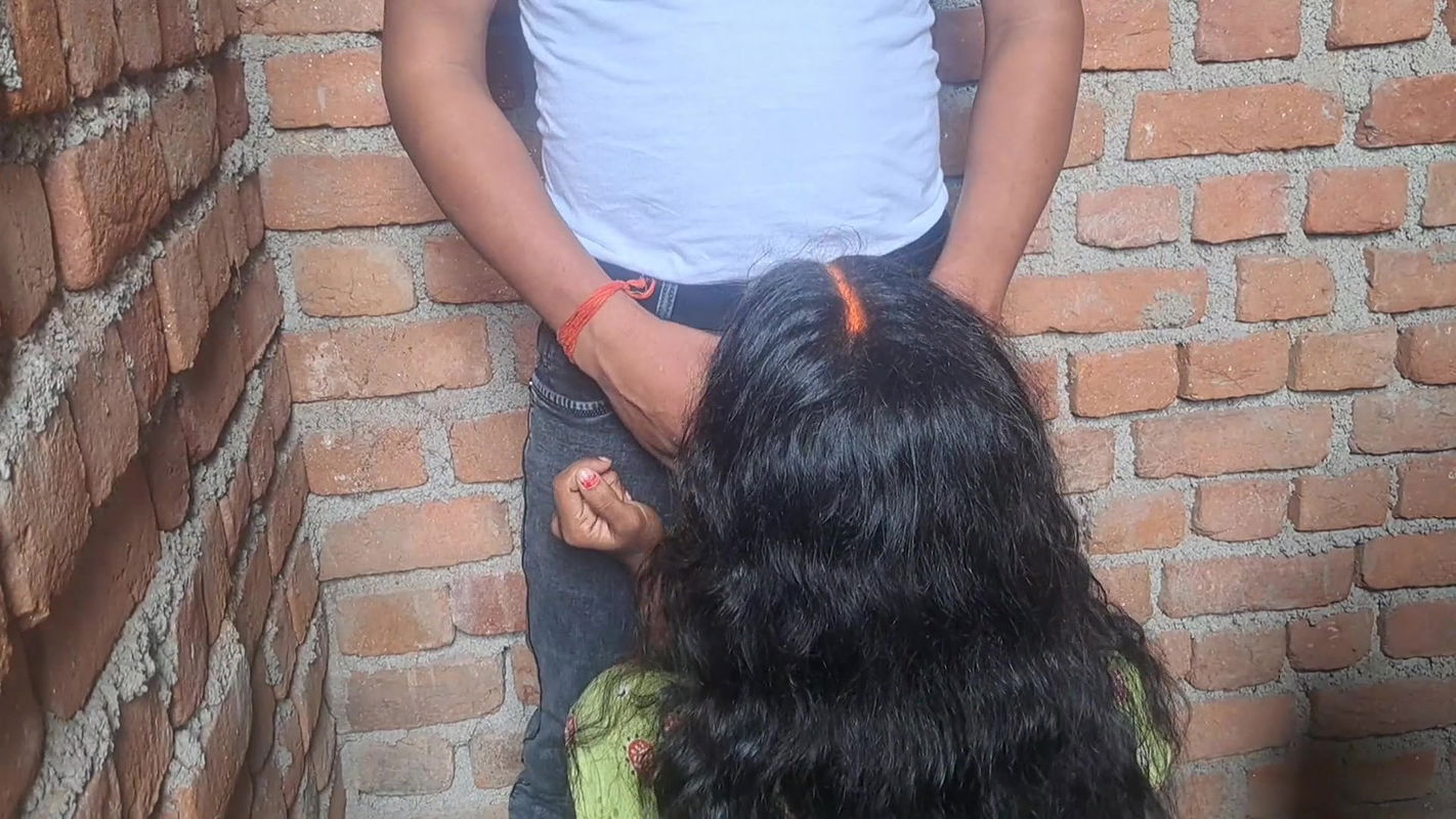 Bhabhi Ne Devar ko Bulakar Galat kaam kiya job pati office Gaya huwa tha