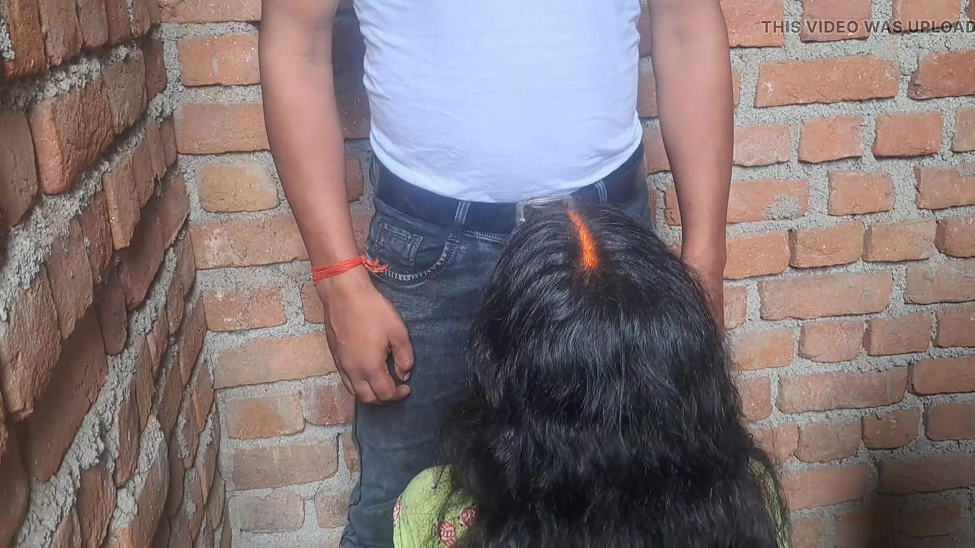 Bhabhi Ne Devar ko Bulakar Galat kaam kiya job pati office Gaya huwa tha