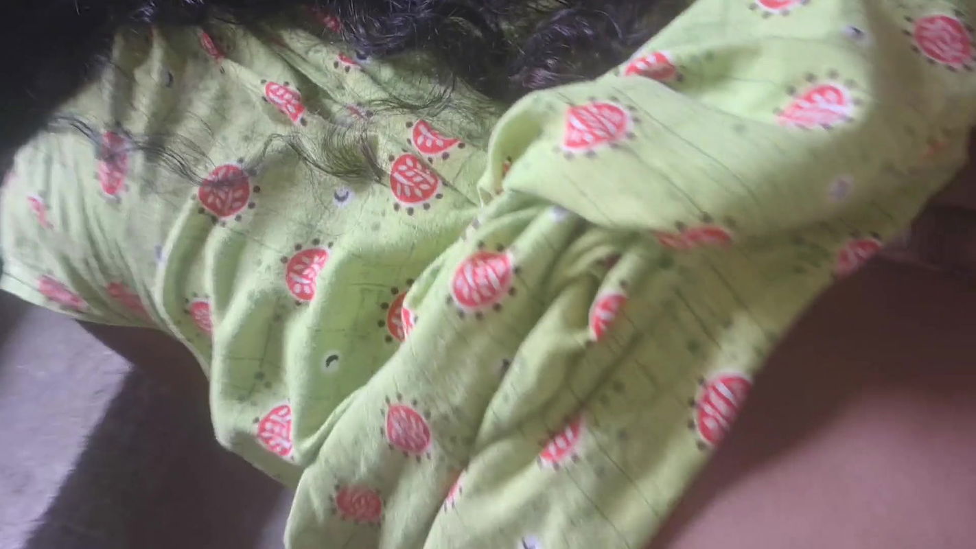 Bhabhi Ne Devar ko Bulakar Galat kaam kiya job pati office Gaya huwa tha