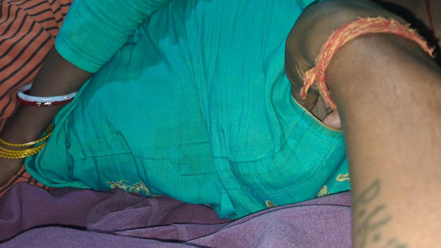 Pakistani girls phudi me deck in Home sexual with Indian boyfriend enjoy