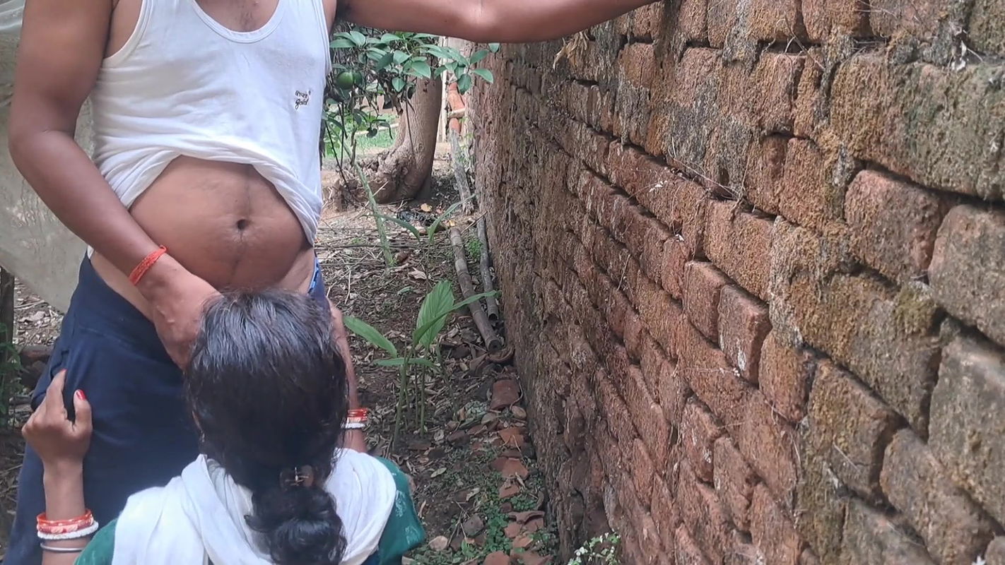 Indian desi maid fuking outdoor
