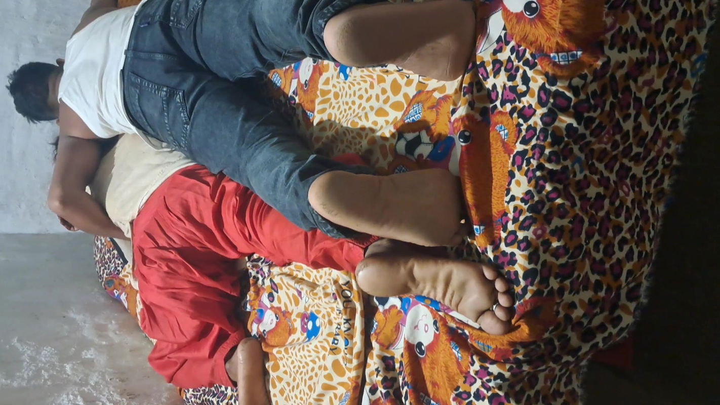 UNCUT VIRAL MMS OF INDIAN COLLEGE GIRL IN HINDI VOICE