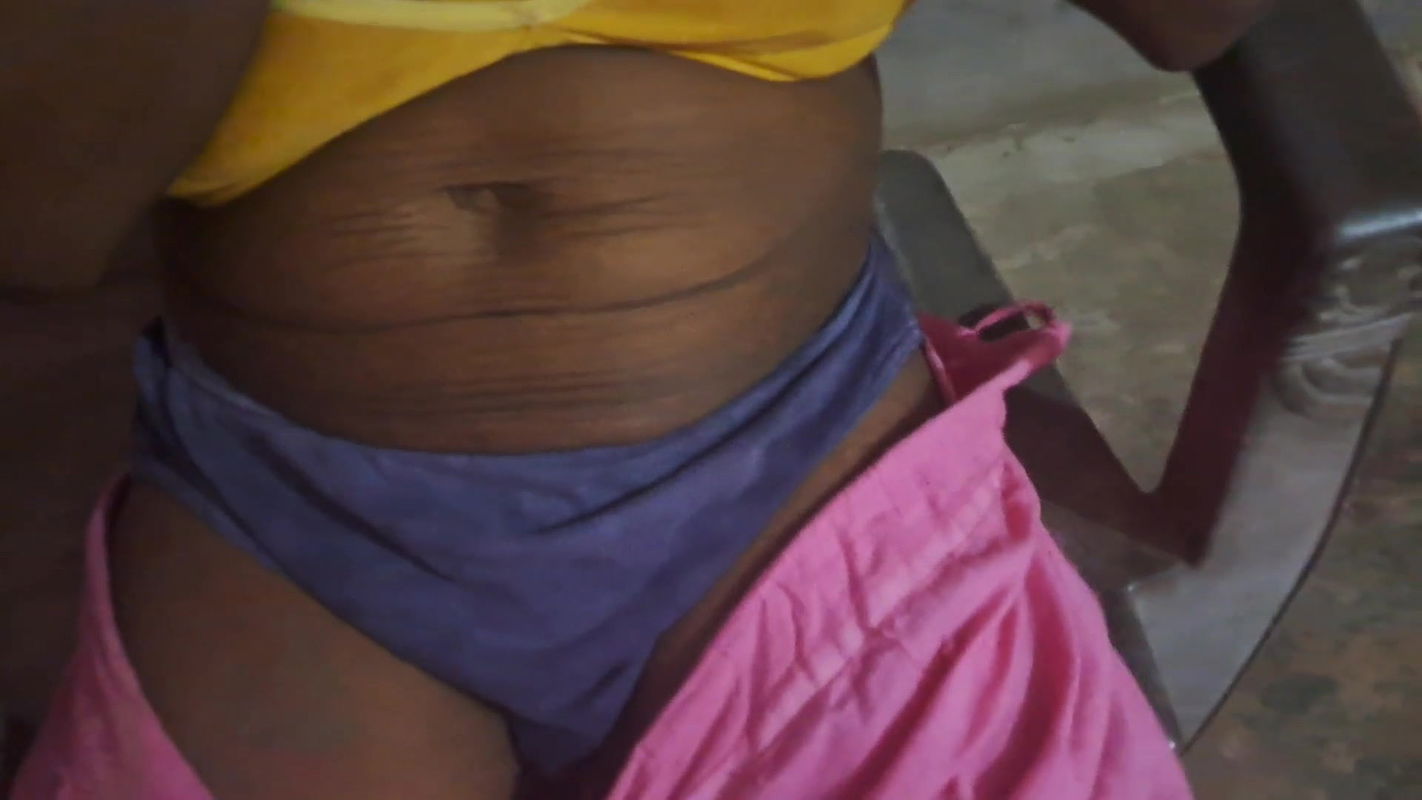 Bangali Aunty Fuckng at chear Hindi audio masala videos