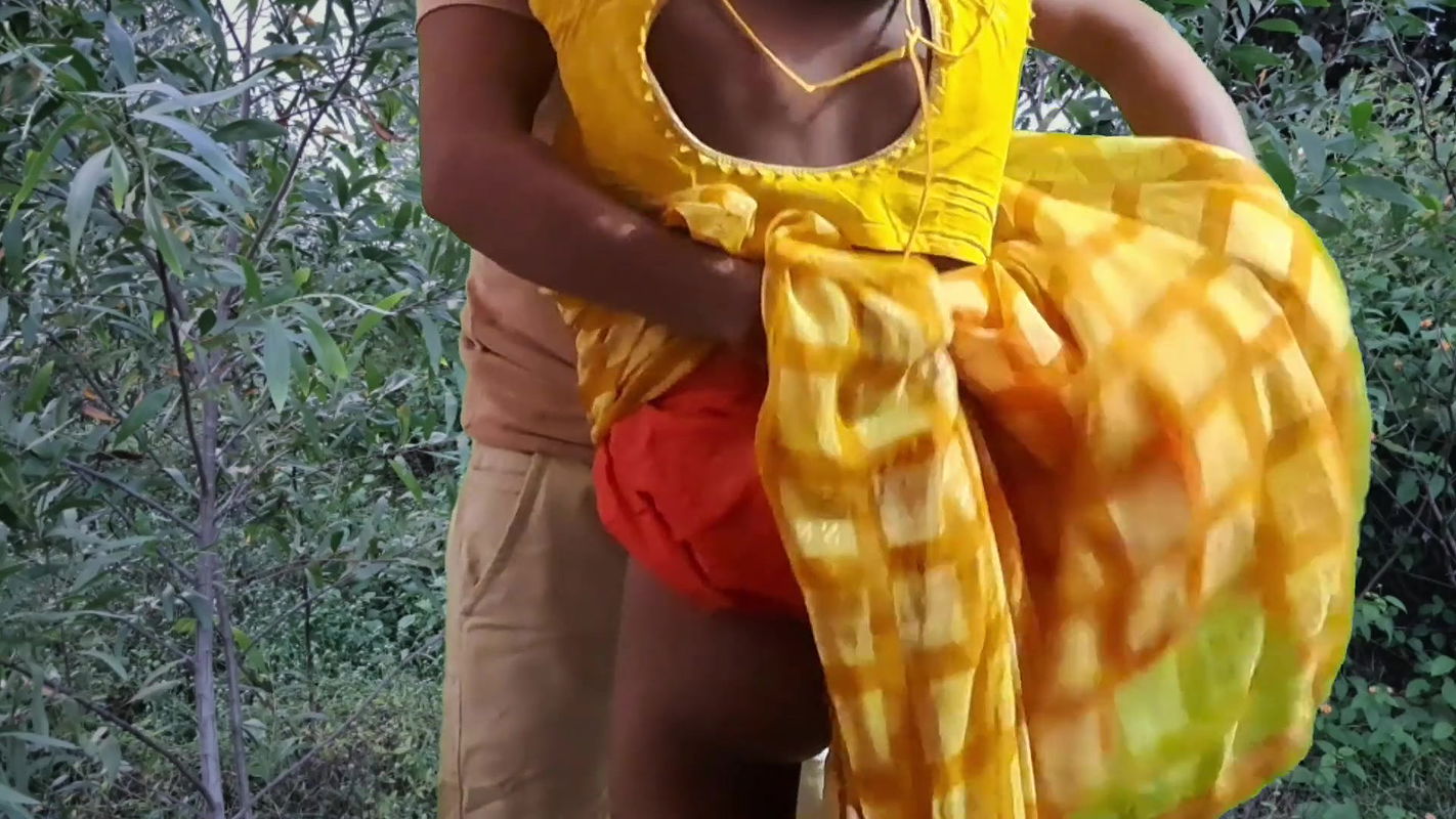 Indian village Desi Hot aunty